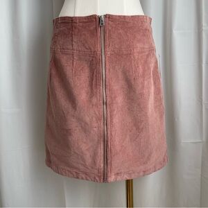 NWT Corduroy Mini Skirt Women’s 8 Silver Zip Front Pink Mauve Classic